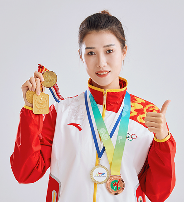 李悦